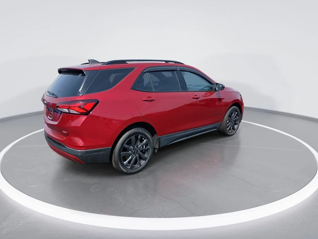 Used 2022 Red Chevrolet RS image 8