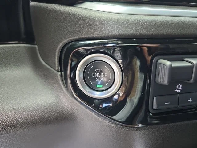 Certified Used 2025 Black Chevrolet High Country image 28
