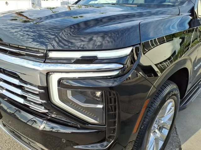 Used 2025 Black Chevrolet Premier image 12