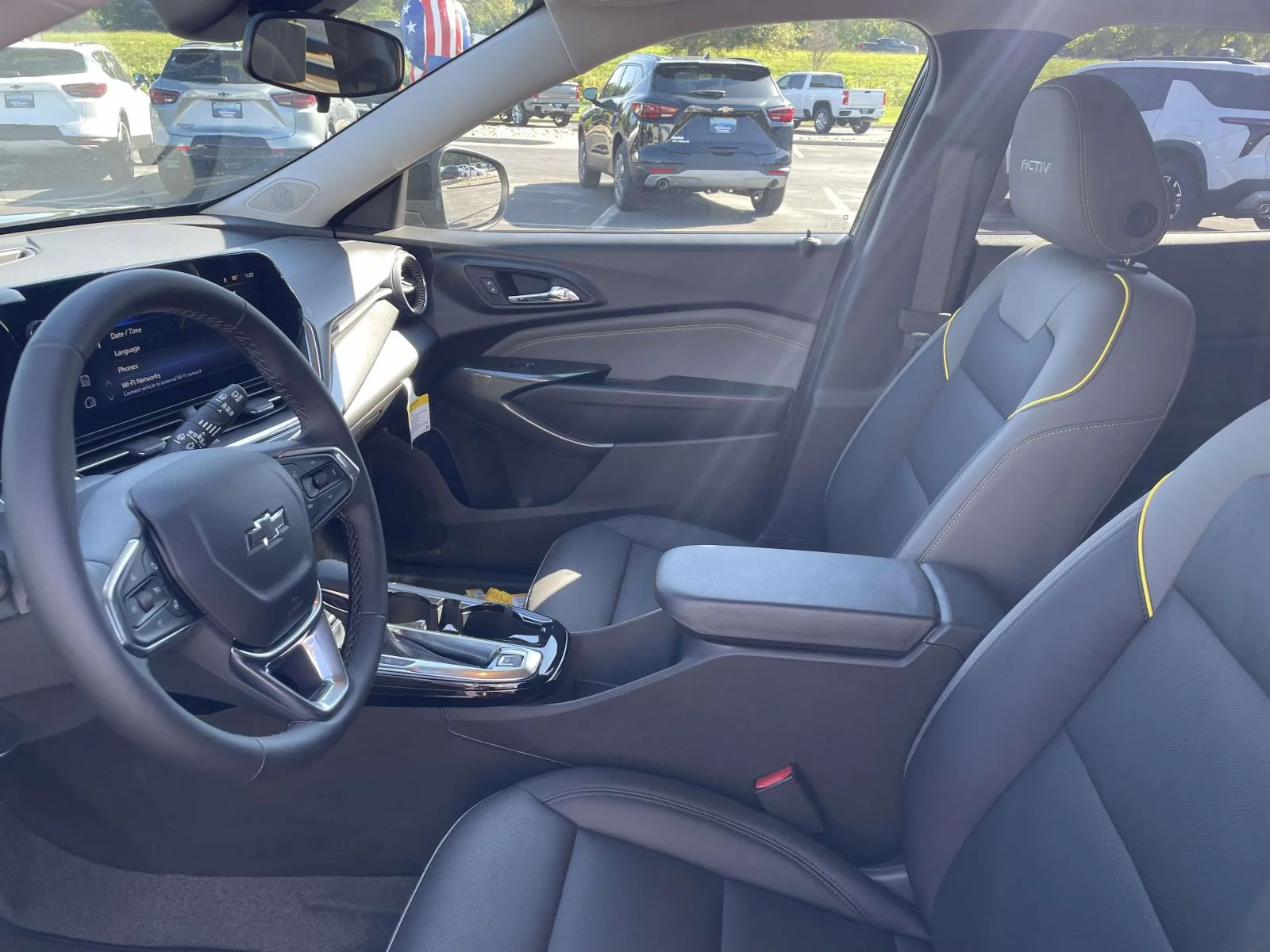 New 2026 Mosaic Black Metallic Chevrolet ACTIV image 17