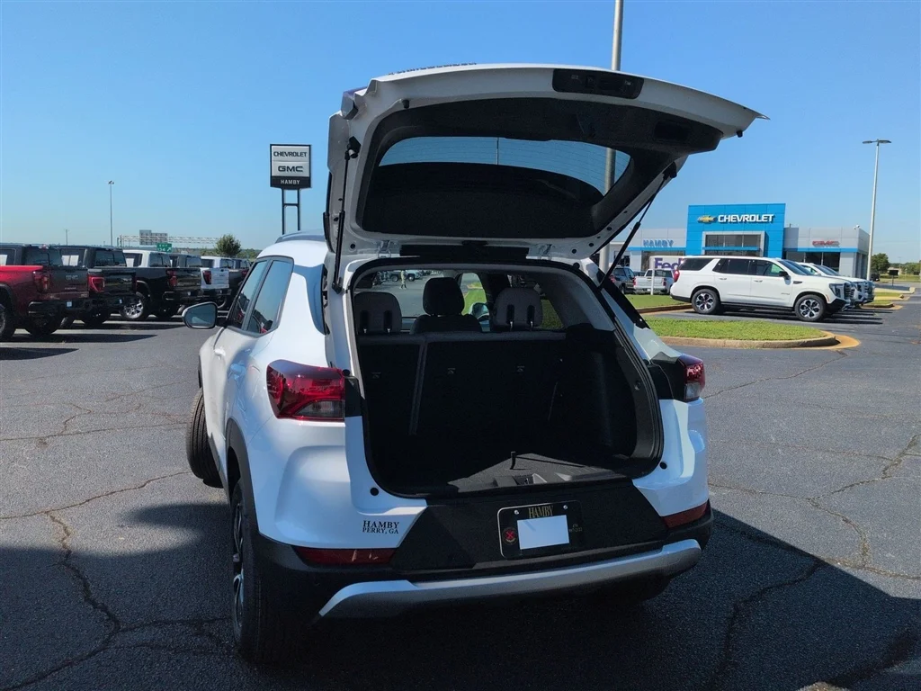 New 2026 Summit White Chevrolet LT image 49