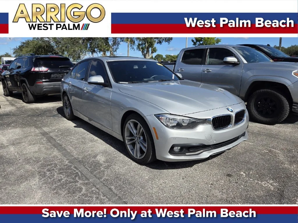 Used 2016 Glacier Silver Metallic BMW 320i image 1