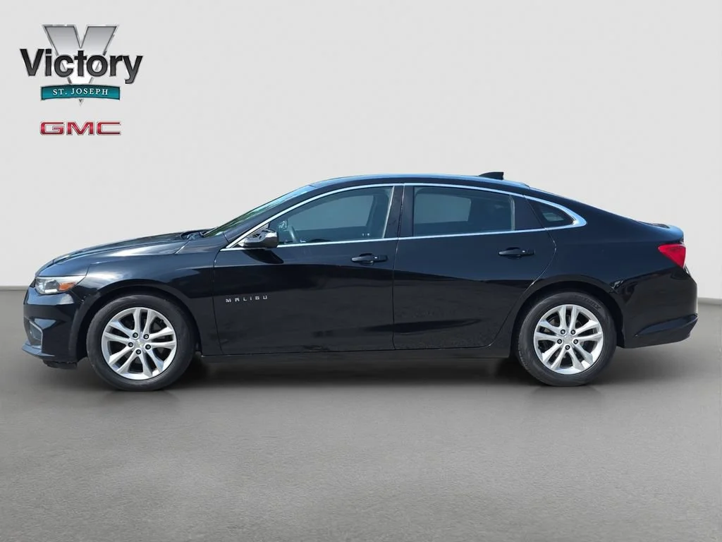 Used 2018 MOSAIC BLACK METALLIC Chevrolet LT image 6