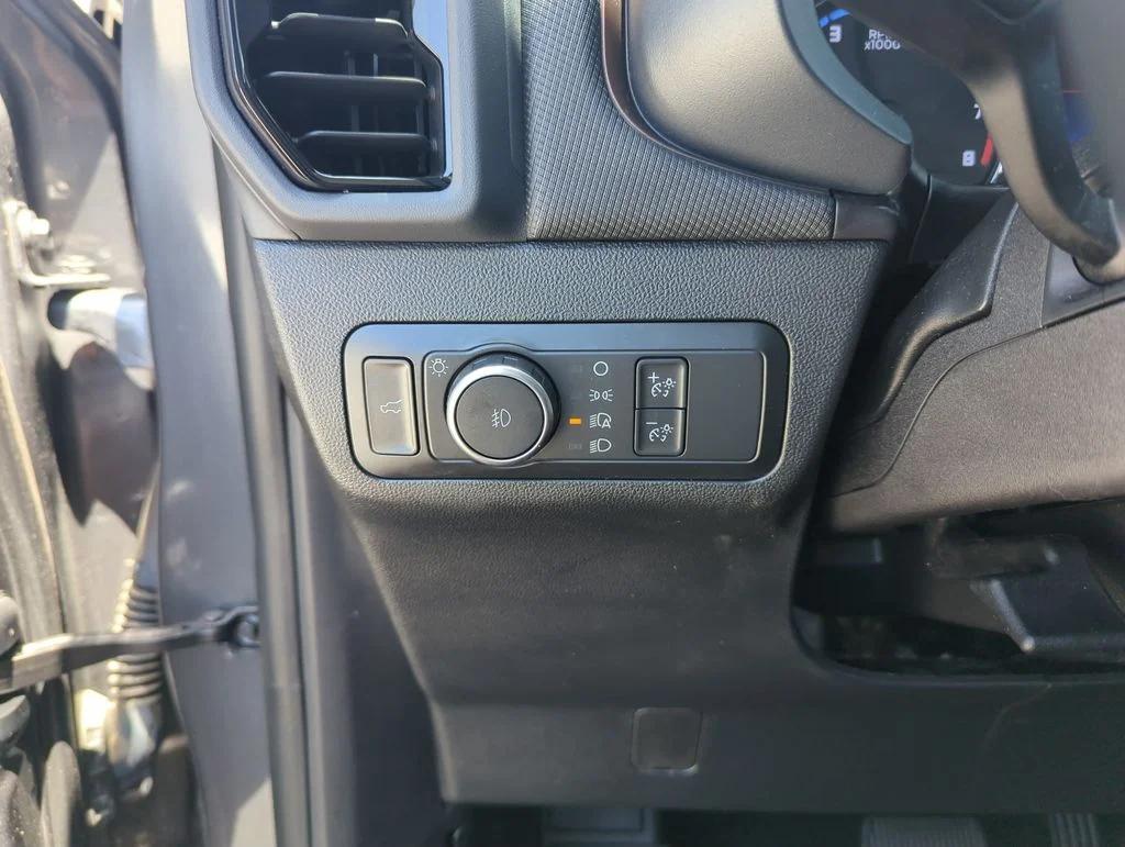 Used 2021 Gray Ford Outer Banks image 20