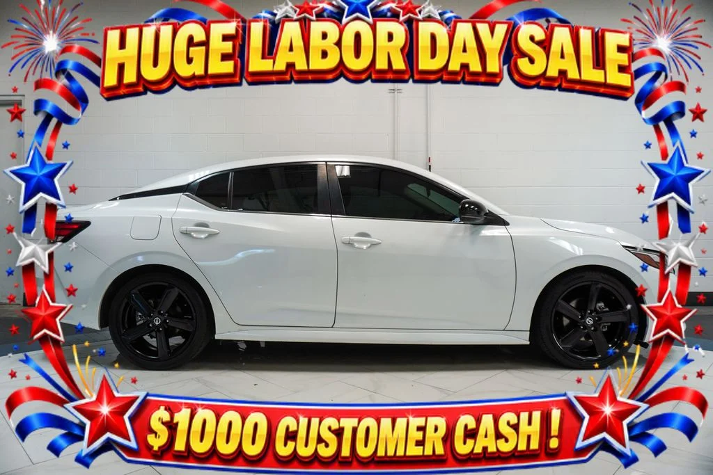 Used 2022 White Nissan SR image 29