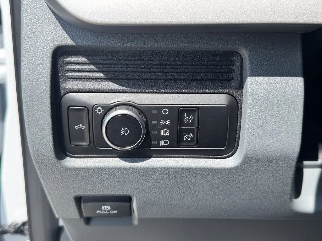 New 2027 White Ford XL image 23
