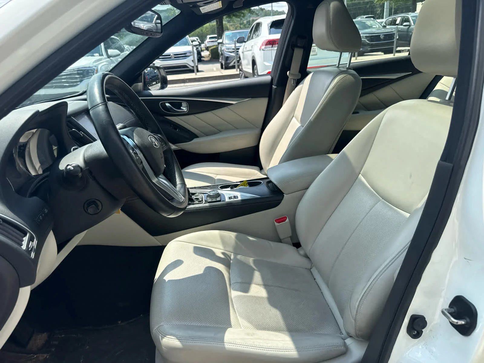 Used 2021 Majestic White INFINITI 3.0t SENSORY image 18