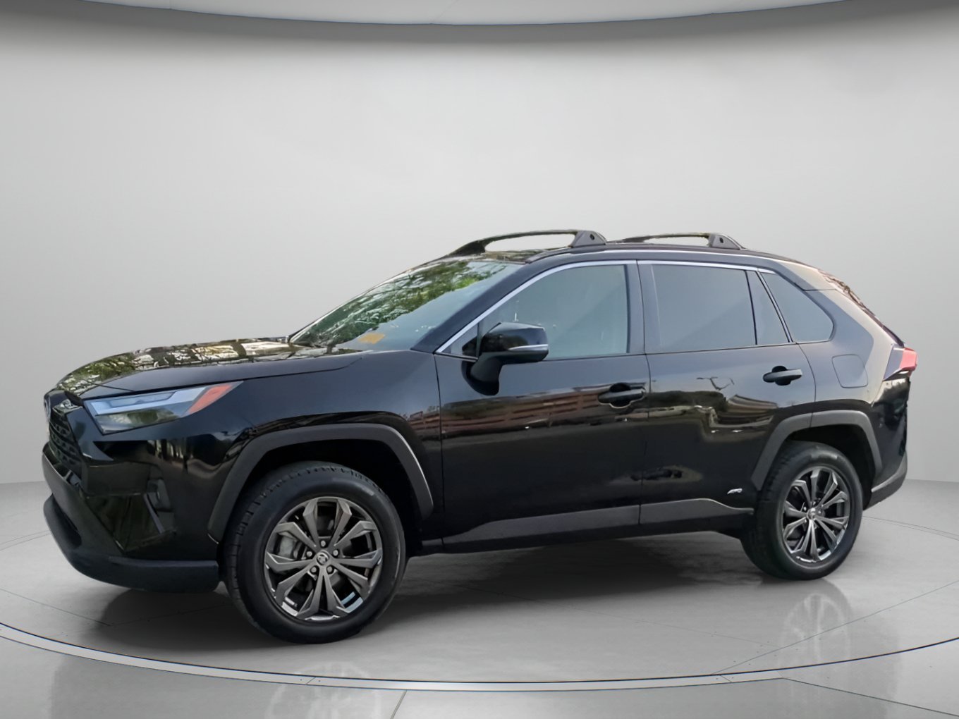Used 2023 Midnight Black Metallic Toyota Hybrid XLE Premium image 13