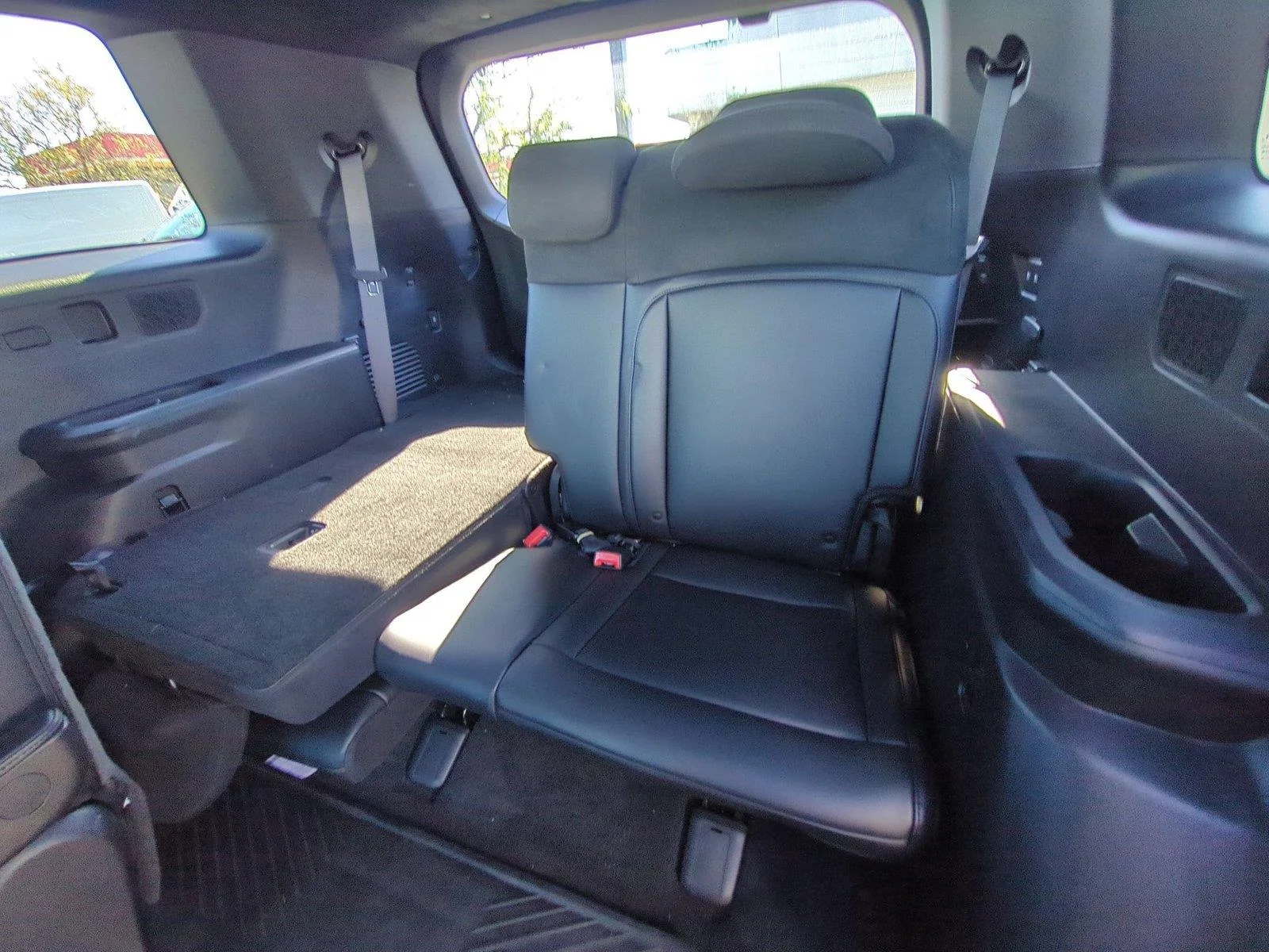 Used 2027 EBONY BLACK KIA  image 35