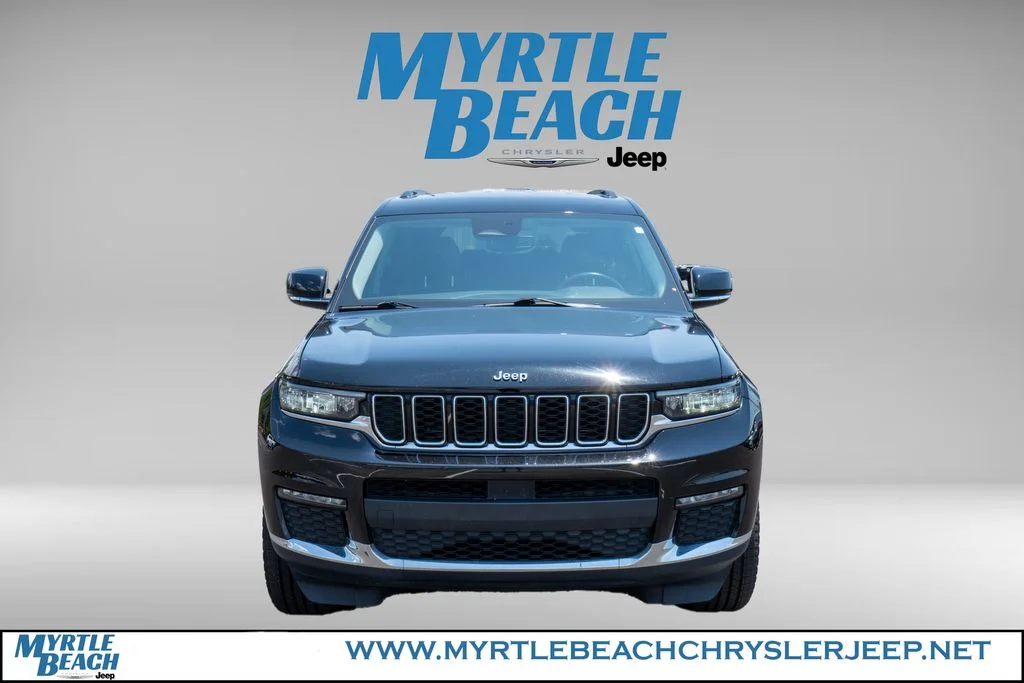 Certified Used 2021 Diamond Black Jeep Limited image 9