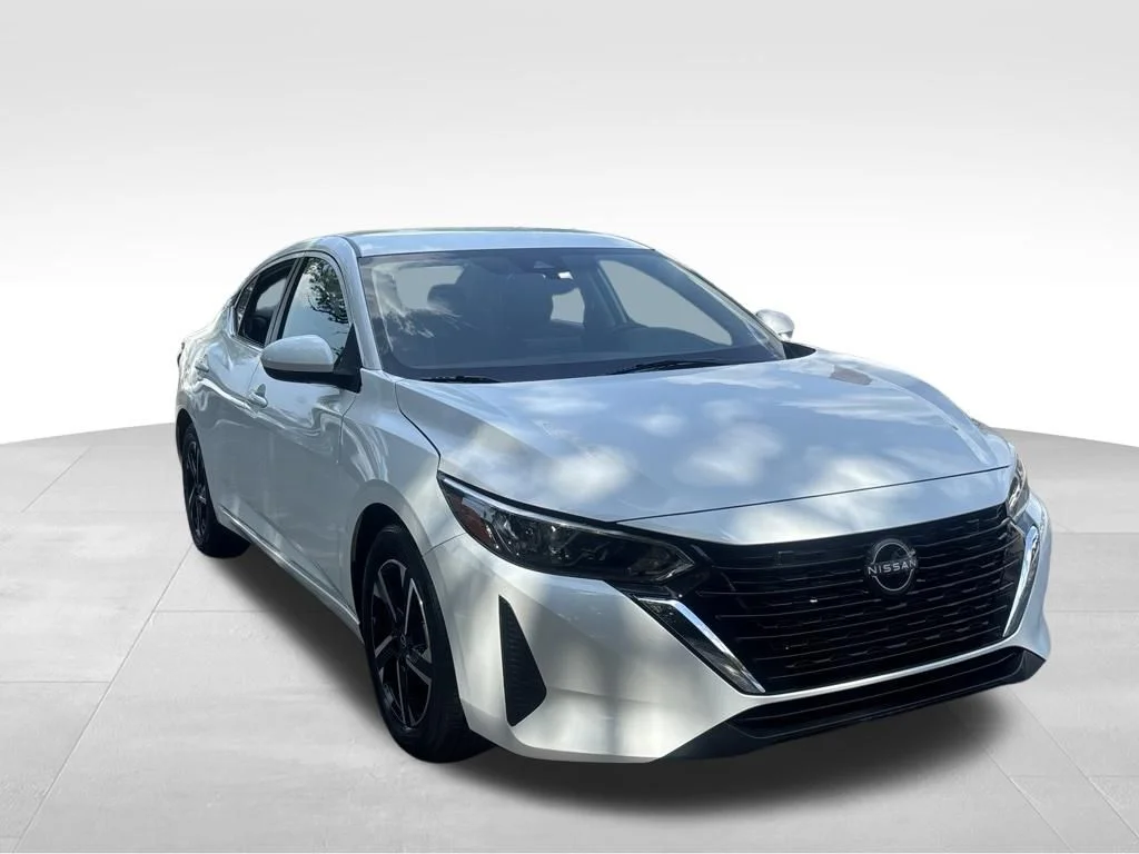 Used 2025 White Nissan SV image 5