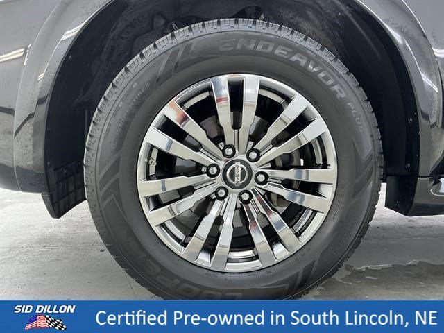 Used 2019 Super Black Nissan Platinum image 18