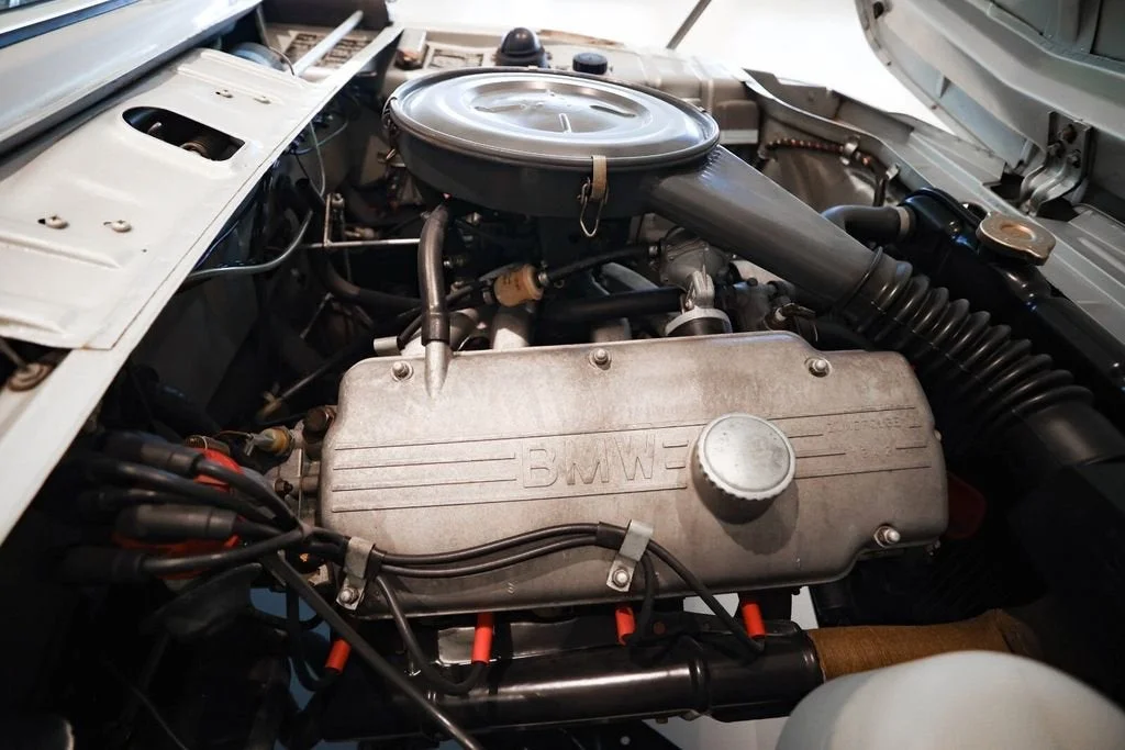 Used 1970 Silver BMW Cabriolet image 33