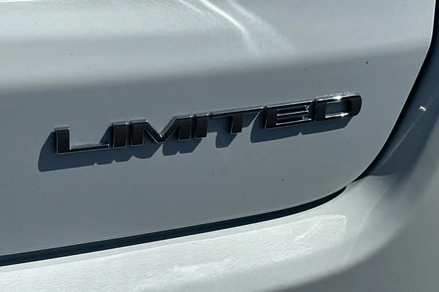Used 2025 White Jeep Limited image 30