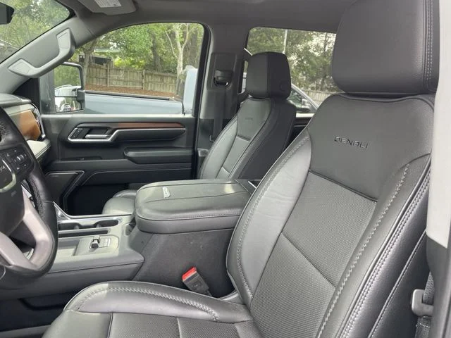 Used 2025 Sterling Metallic GMC Denali image 11