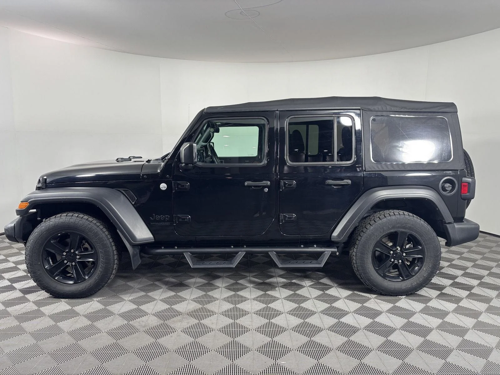 Used 2019 Black Clearcoat Jeep Sport Altitude image 2
