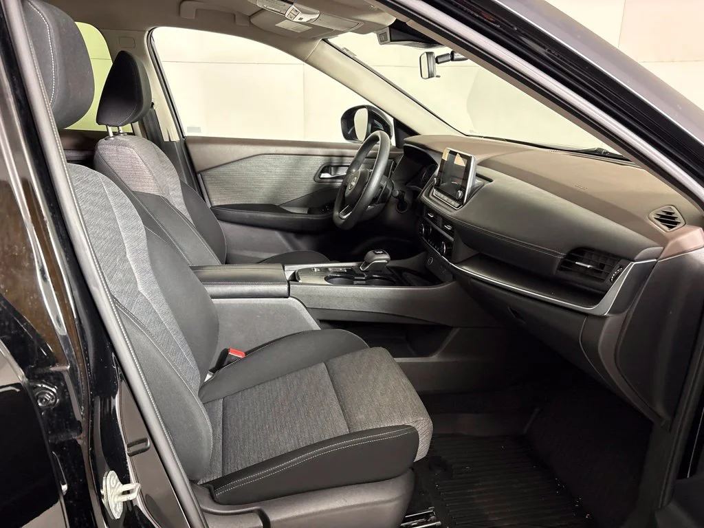 Used 2023 Black Nissan SV image 16