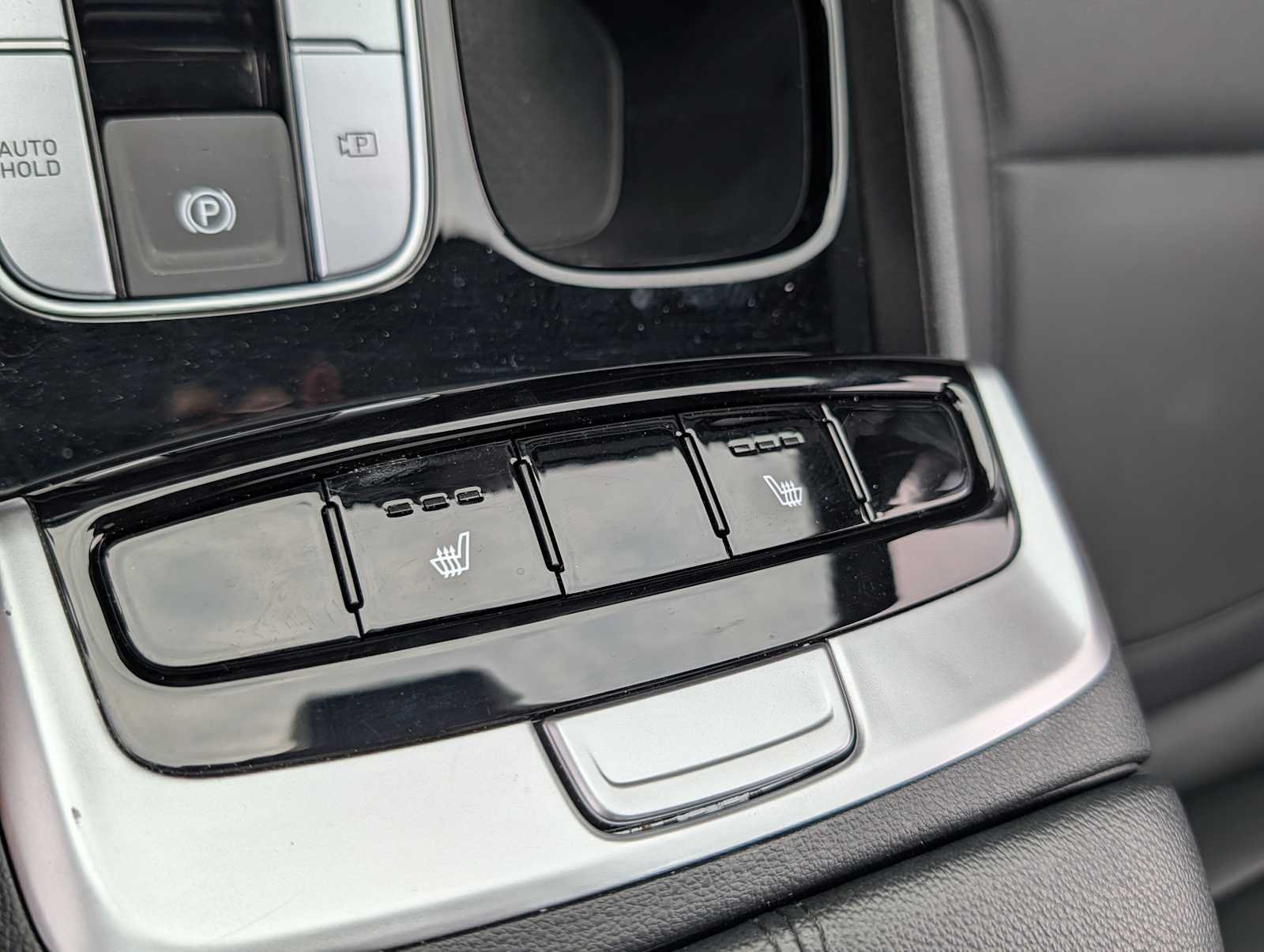 Used 2024 Phantom Black Hyundai XRT image 31