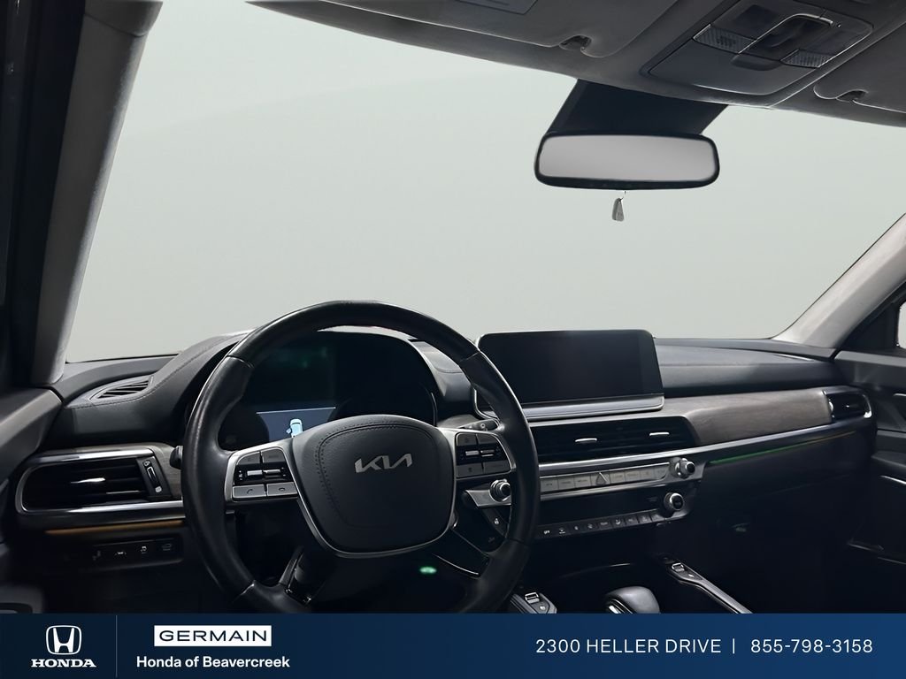 Used 2022 Wolf Gray Kia SX image 15