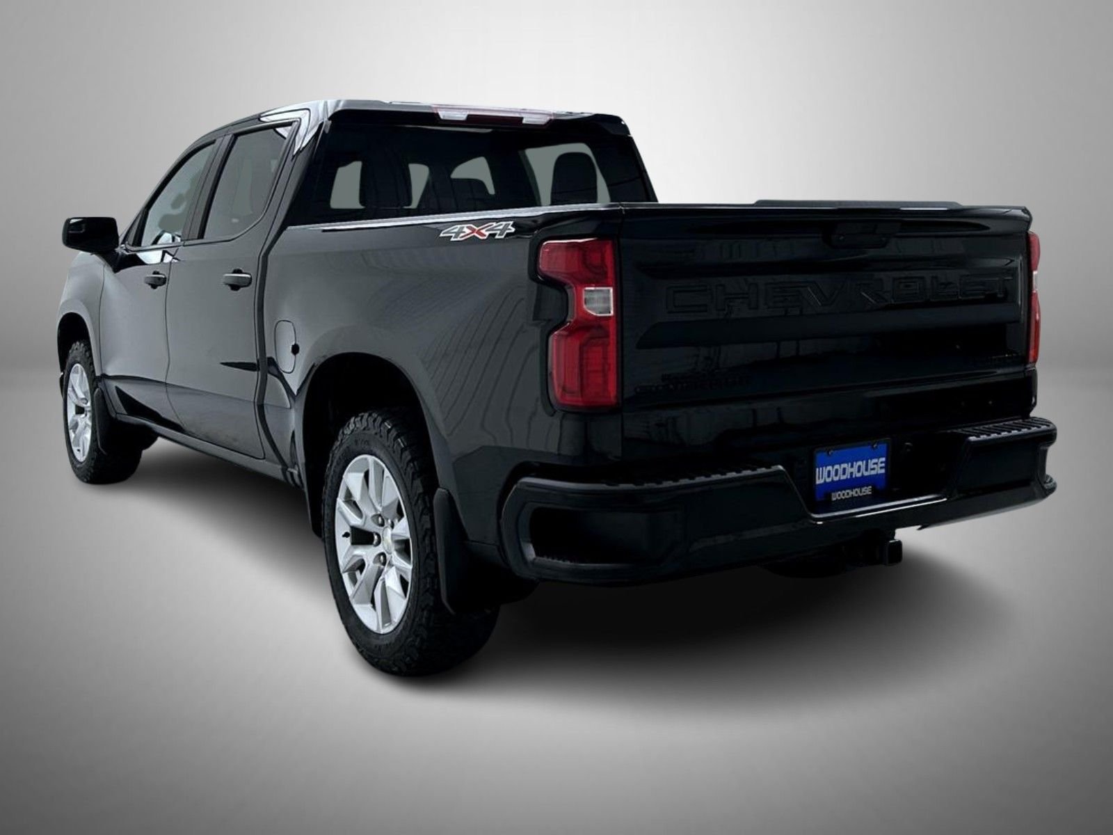 Used 2021 Black Chevrolet Custom image 7