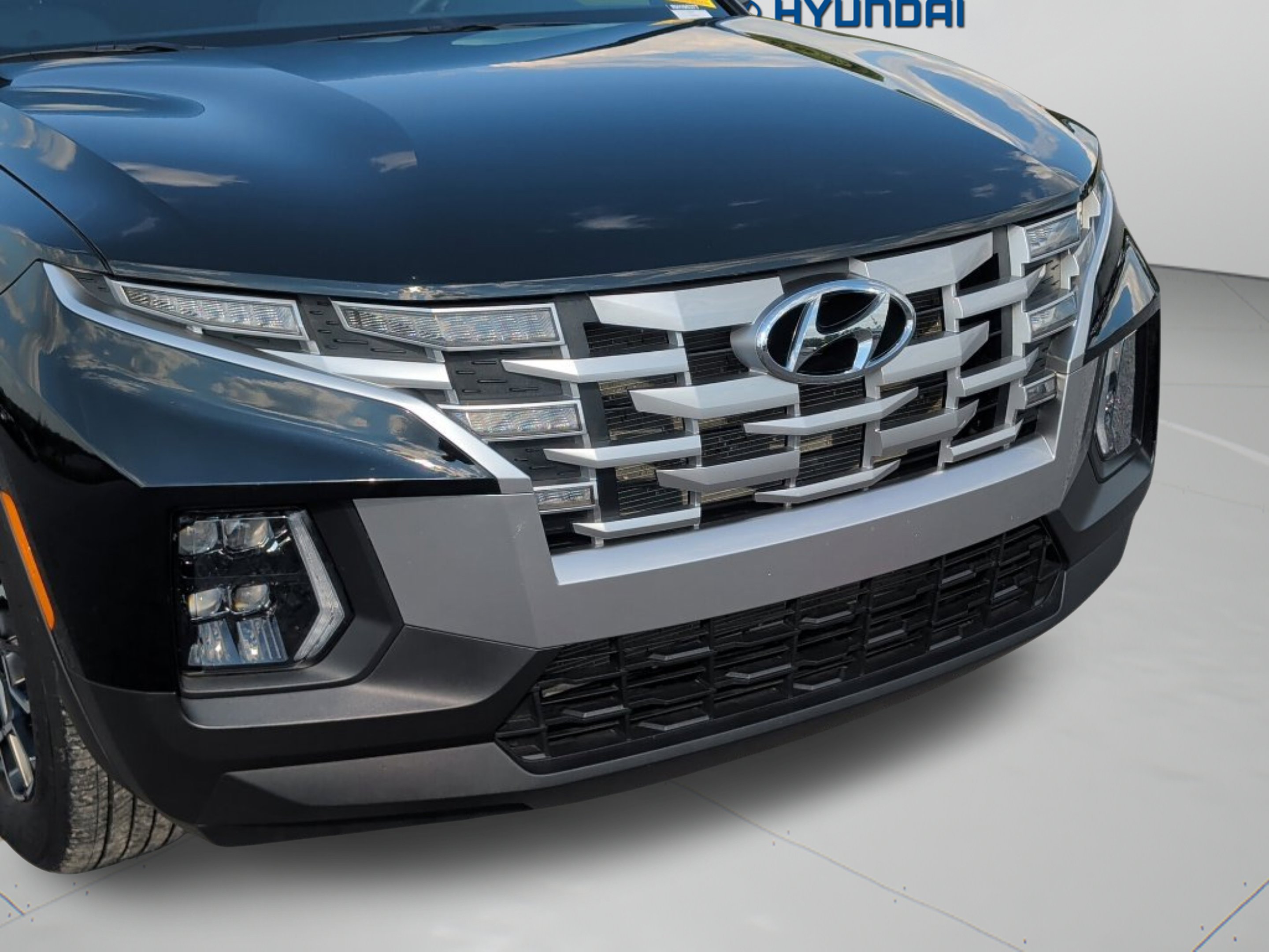 Used 2024 Phantom Black Hyundai SEL image 41