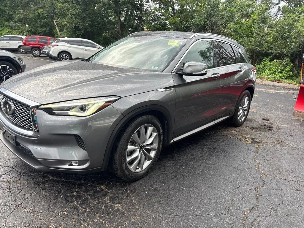 Used 2021 Graphite Shadow INFINITI LUXE image 7