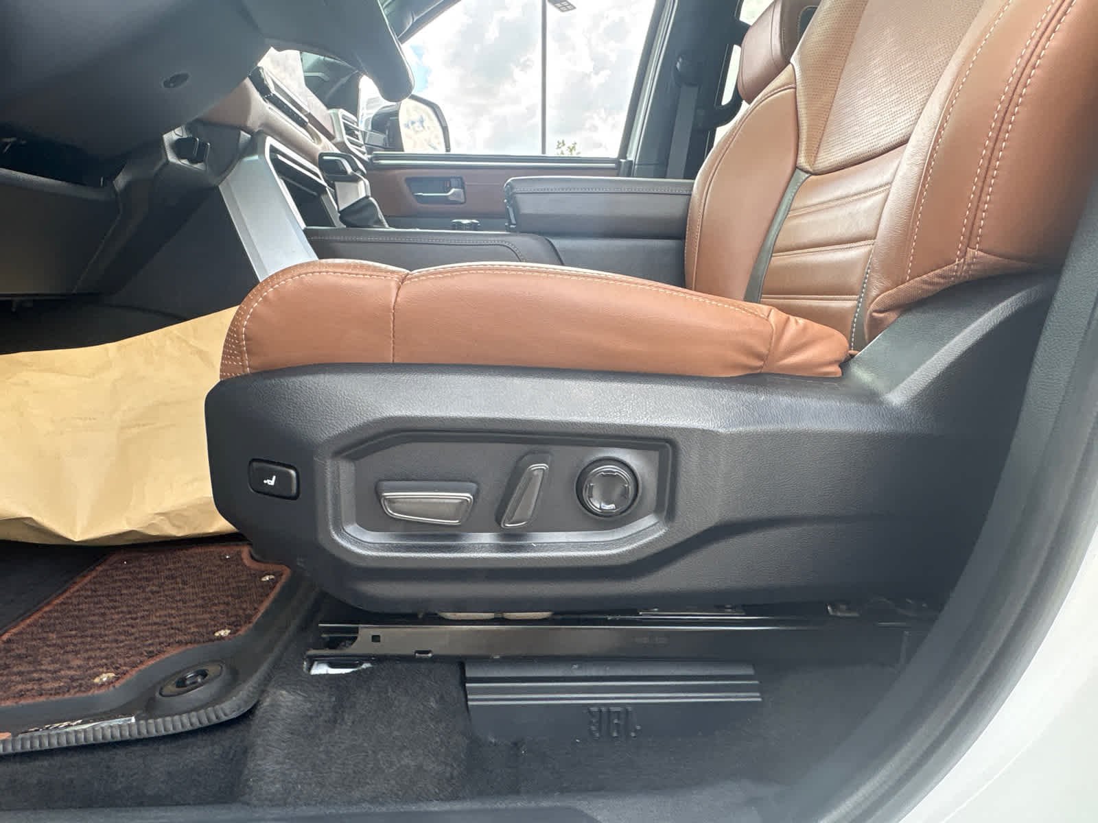 Used 2024 Wind Chill Pearl Toyota 1794 Edition Hybrid image 20