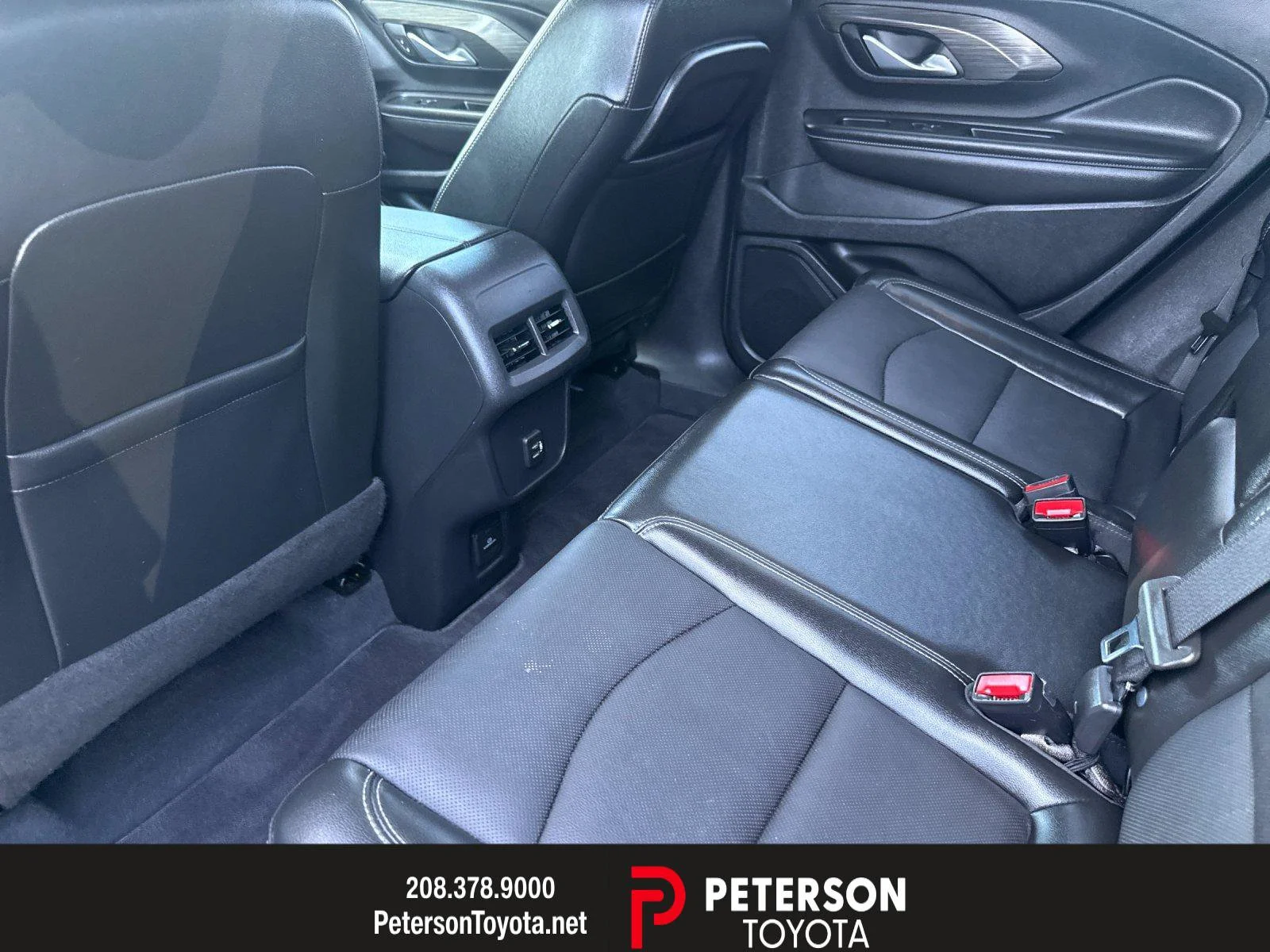Used 2022 Black GMC SLT image 11