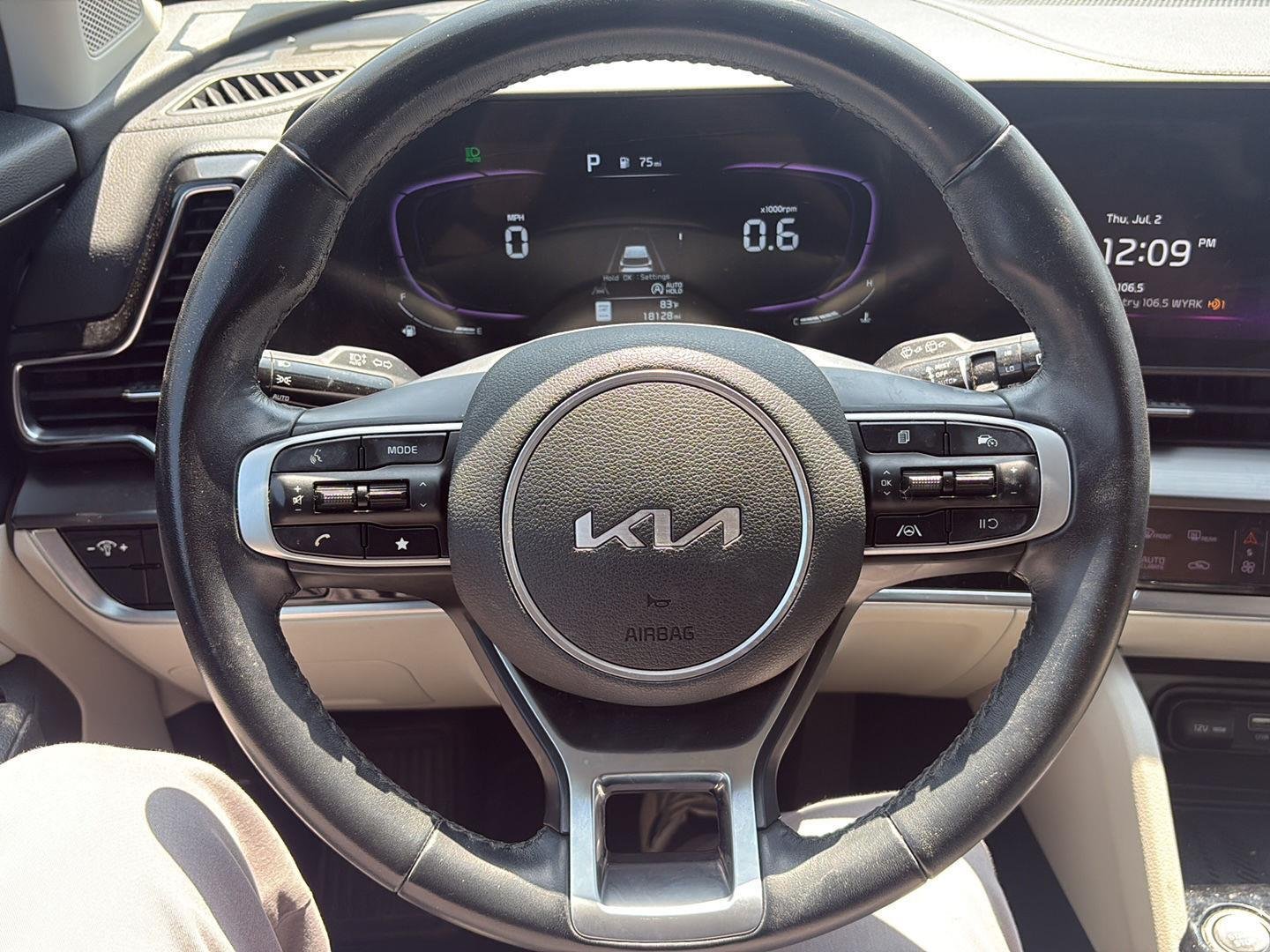 Used 2023 Gravity Gray Kia EX image 17