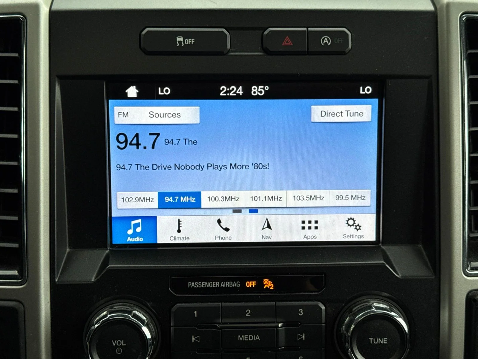 Used 2019 Agate Black Metallic Ford Lariat image 23
