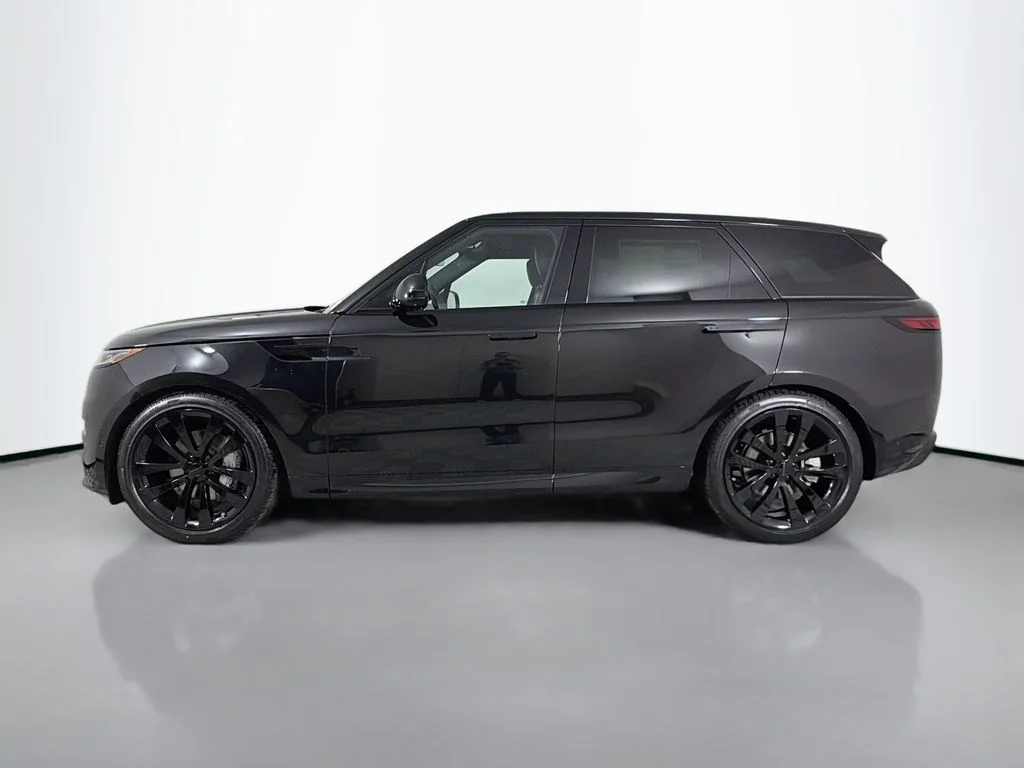 New 2026 Santorini Black Land Rover Dynamic SE image 8