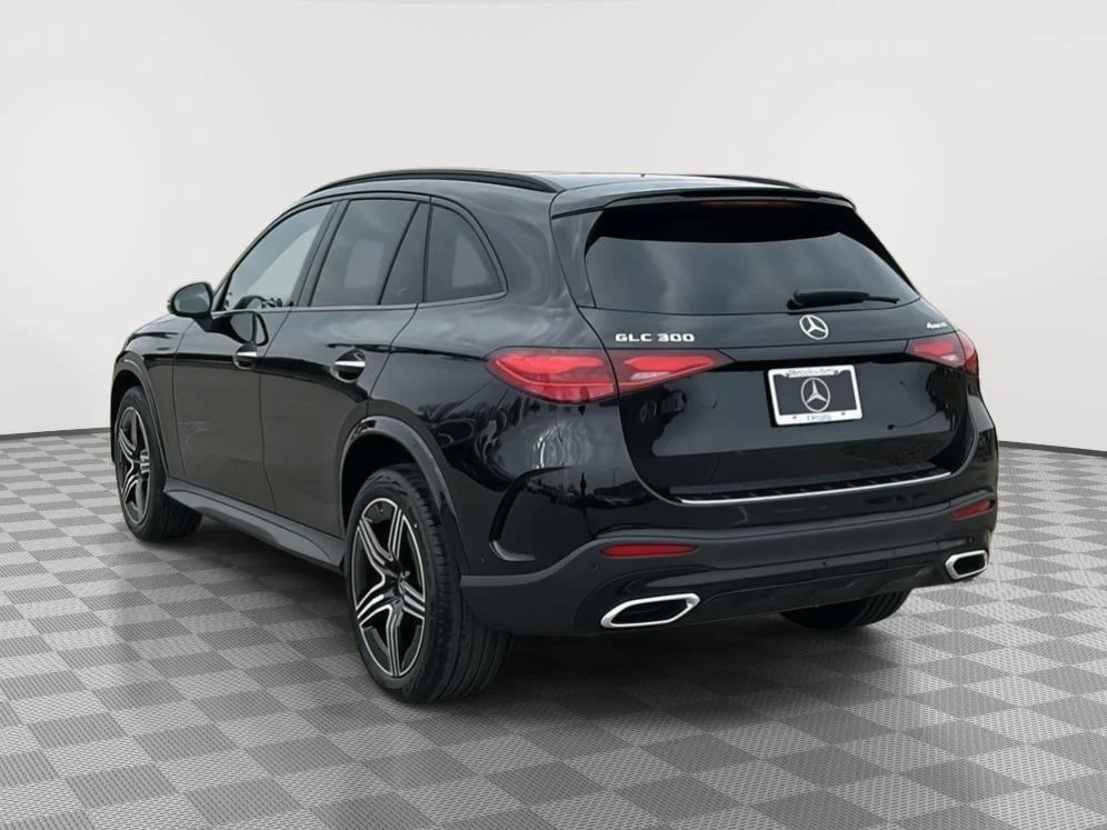 New 2026 Black Mercedes-Benz GLC 300 image 5