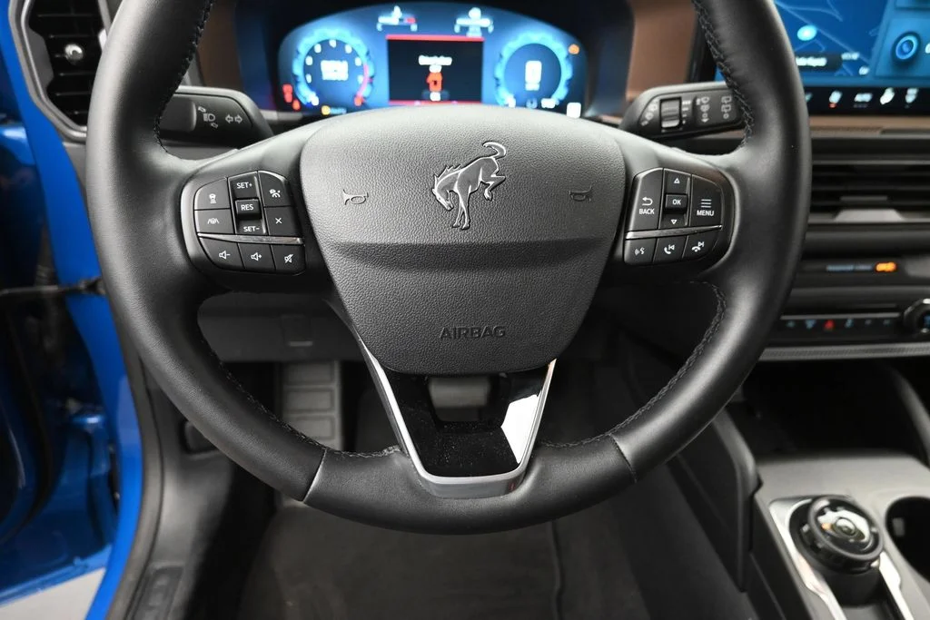 Used 2025 Blue Ford Outer Banks image 17