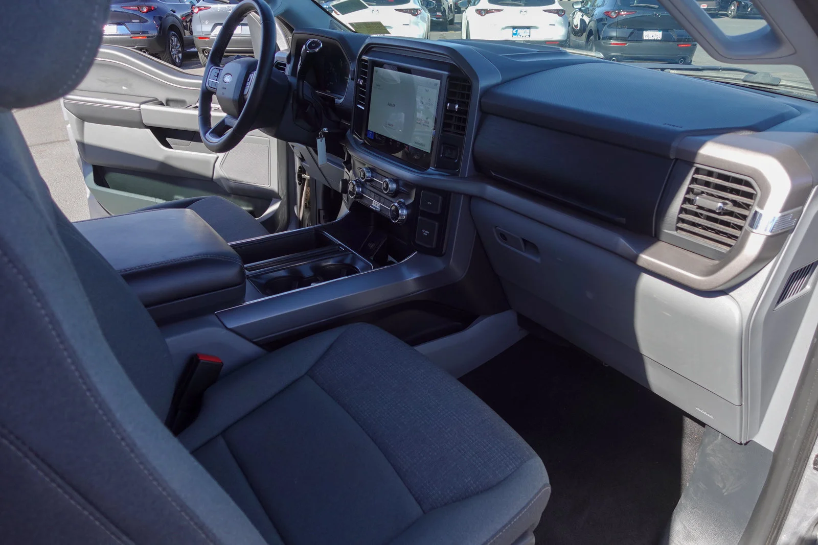 Used 2025 Silver Metallic Ford XLT image 11