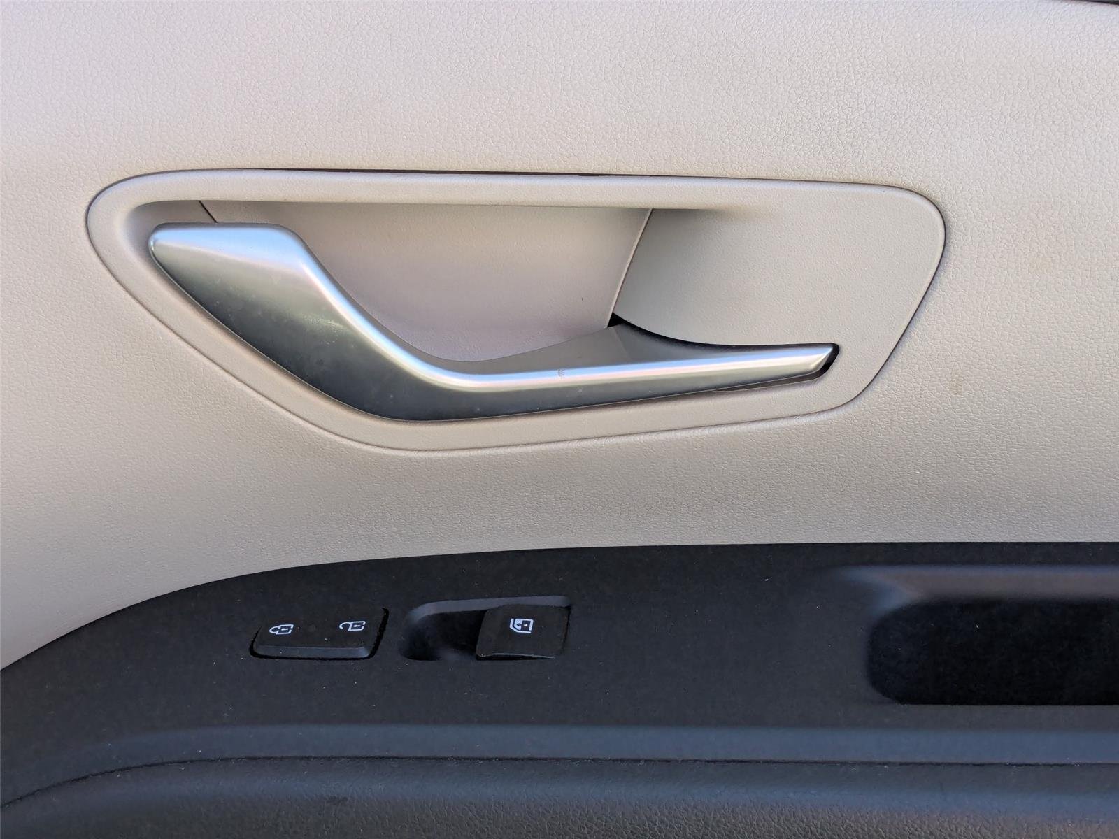 Used 2024 Black Pearl Hyundai SEL image 30