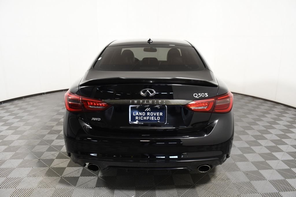 Used 2018 Black Obsidian INFINITI Sport image 5