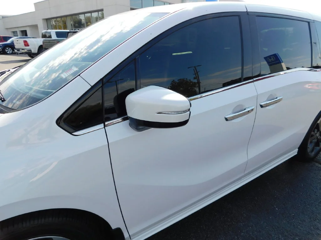 Used 2023 White Honda Elite image 11