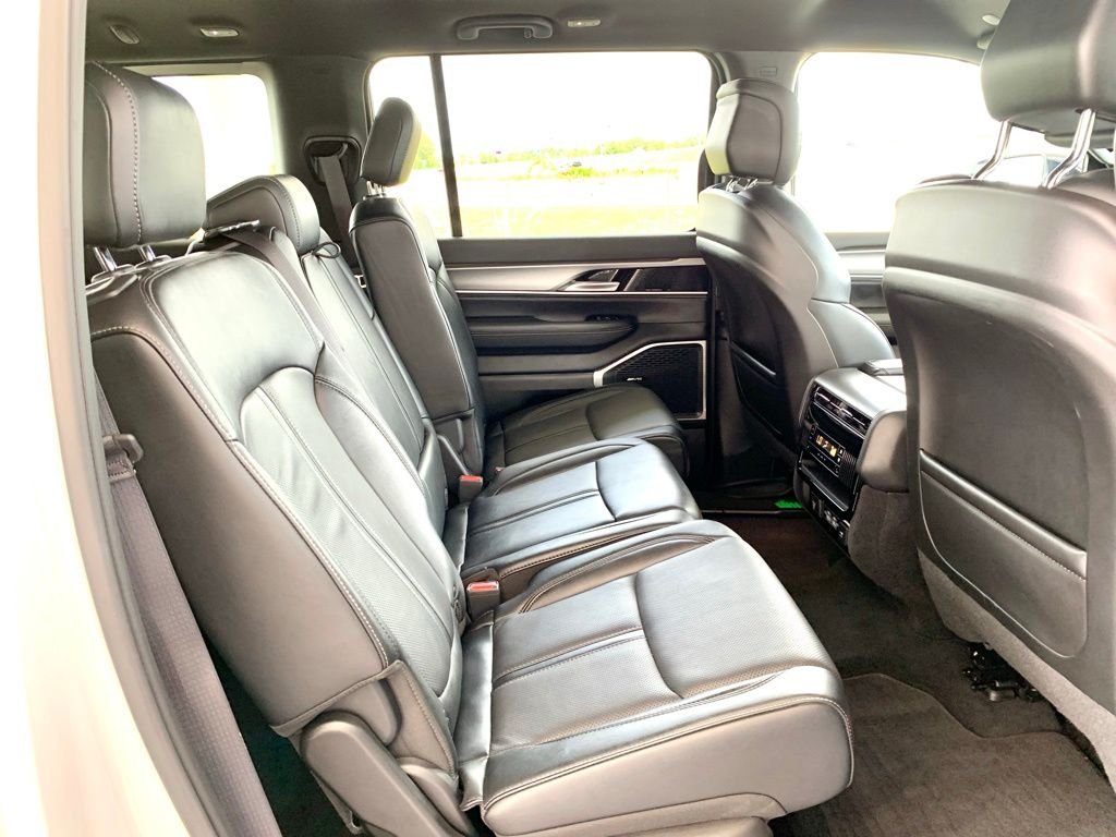 Used 2025 White Jeep Series II image 29