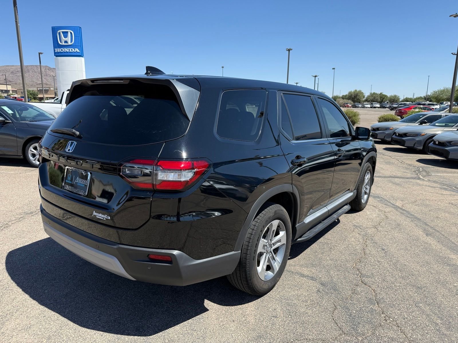 2025 Honda Pilot EX-L - Photo 6