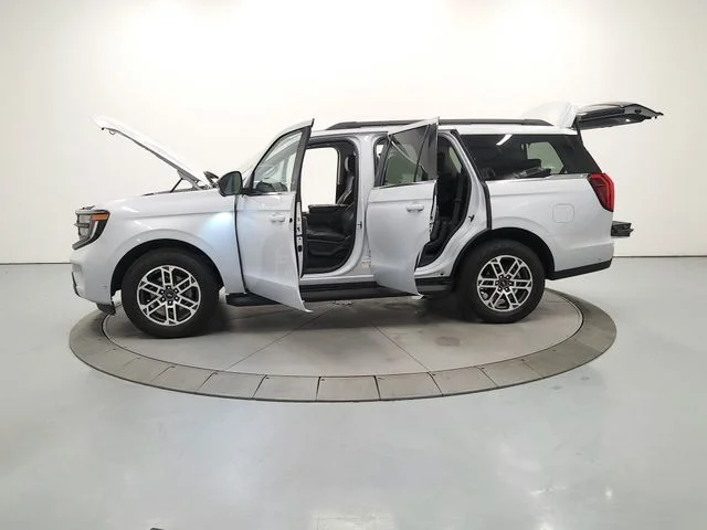 Used 2025 Silver Ford Active image 13