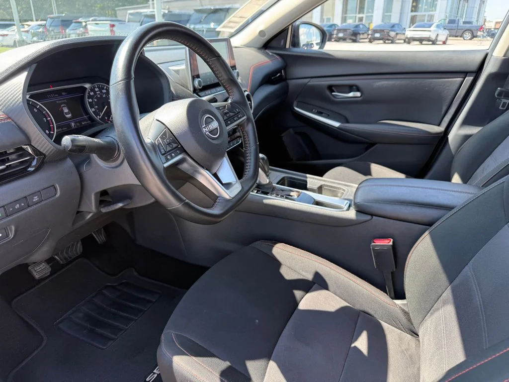 Used 2025 Gray Nissan SR image 4