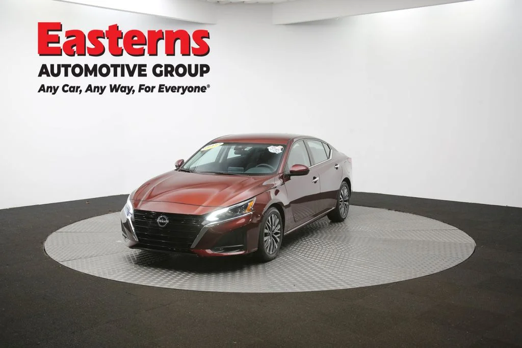 Used 2023 Red Nissan 2.5 SV image 54