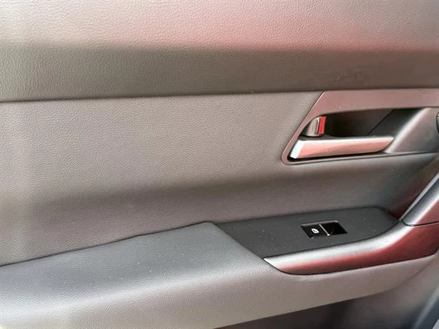 2025 Mazda CX-50 Premium - Photo 25