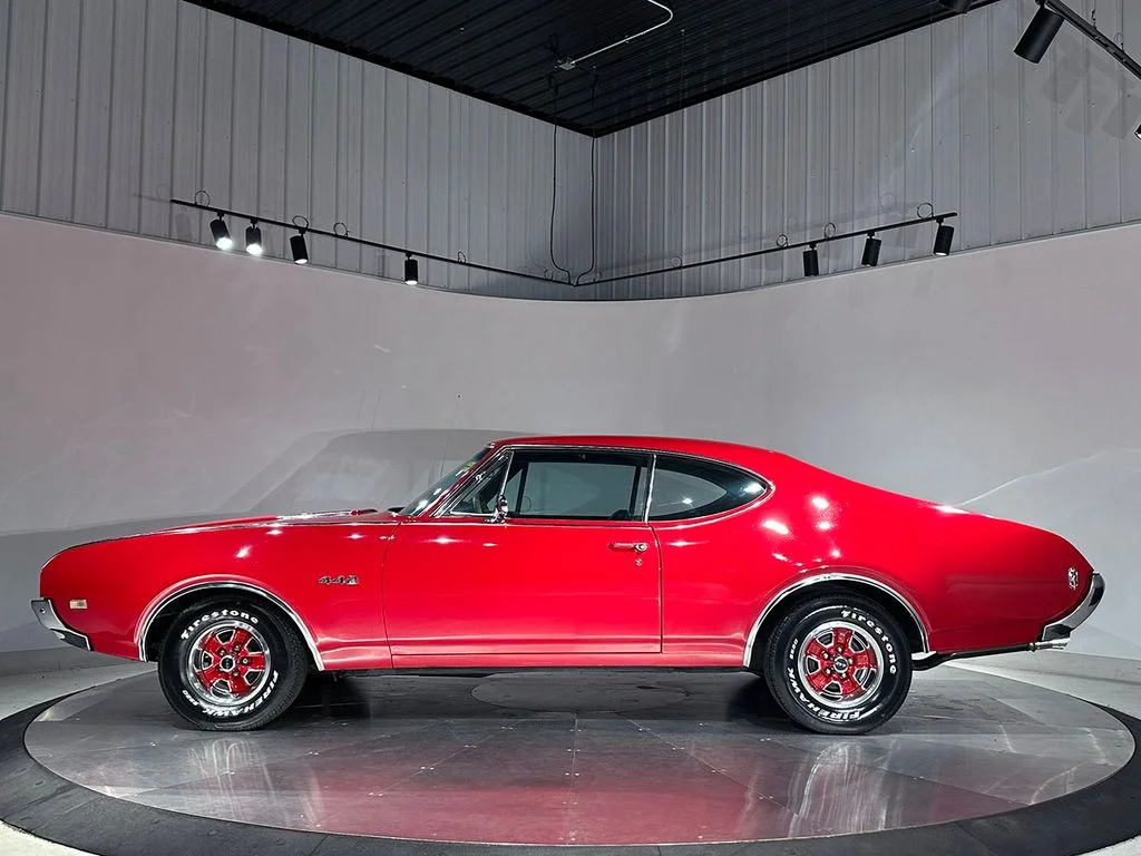Used 1968 Red Oldsmobile  image 8