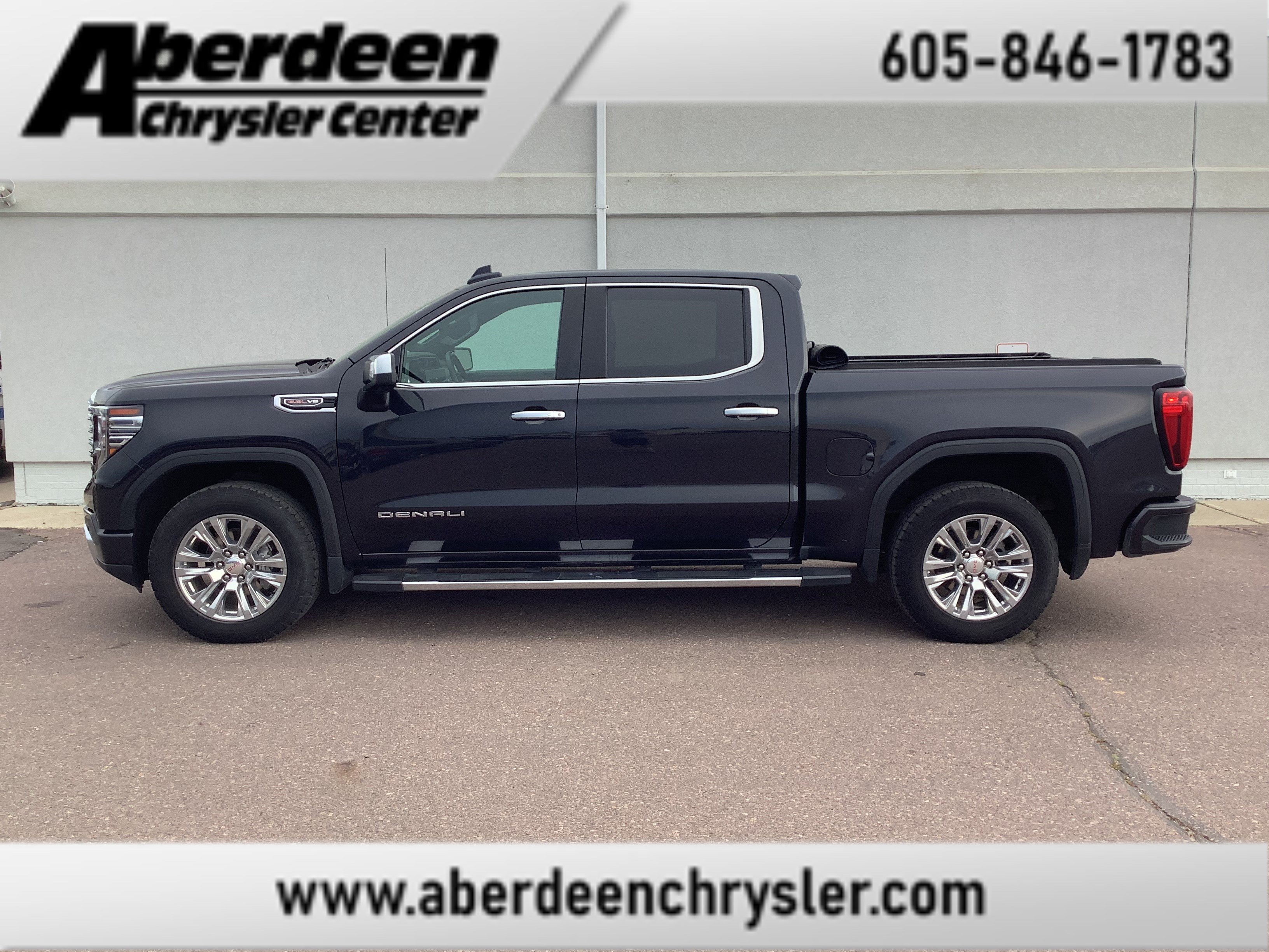 2023 GMC Sierra 4WD Crew Cab Short Box Denali's photo
