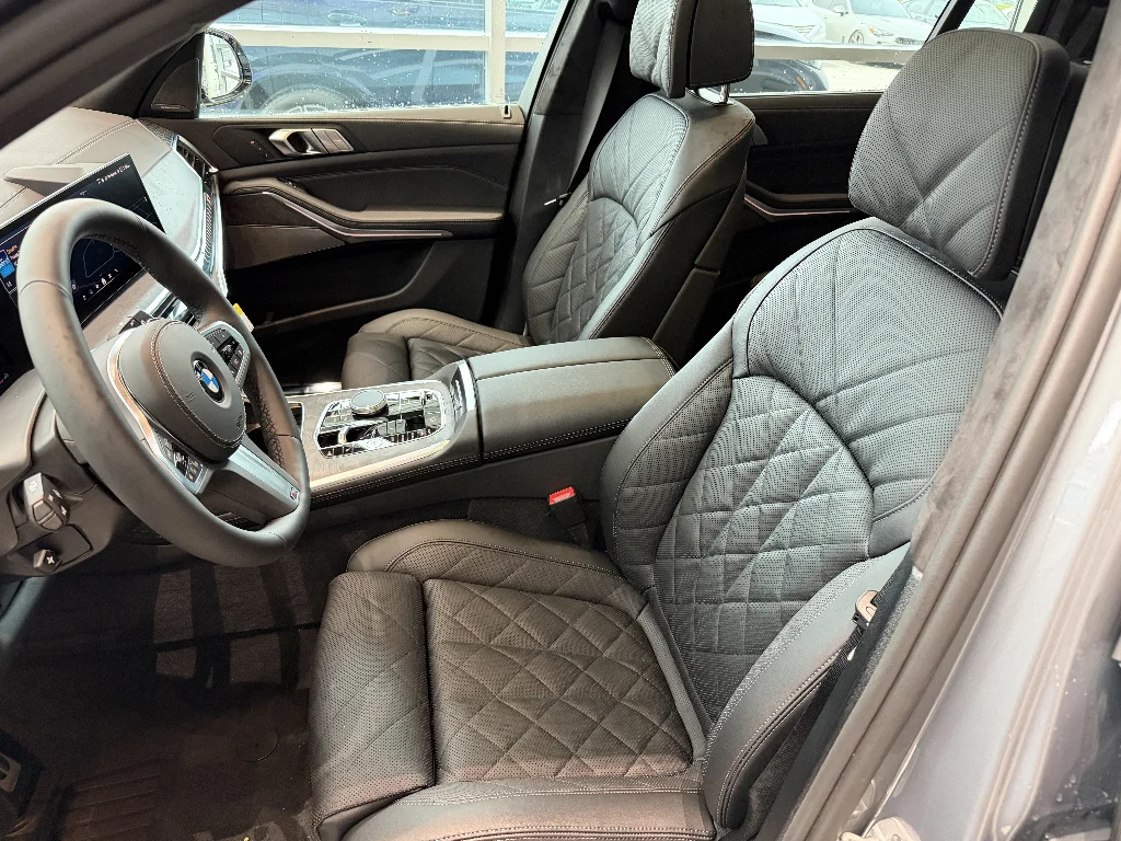 New 2026 Skyscraper Grey Metallic BMW xDrive40i image 12