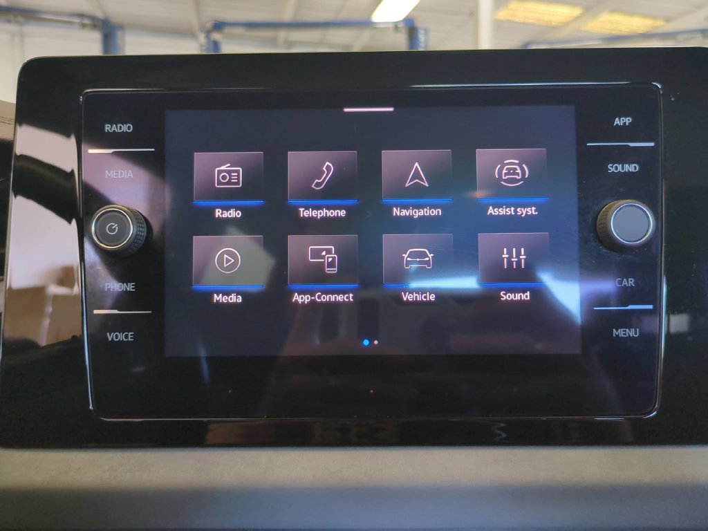 2025 Volkswagen Jetta SE - Photo 32