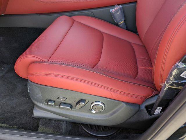 2026 GENESIS GV70 Sport Advanced - Photo 17