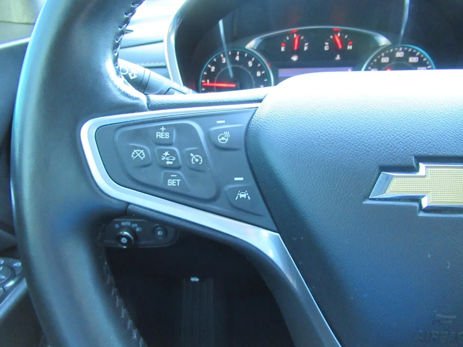 Used 2022 Black Chevrolet Premier image 24