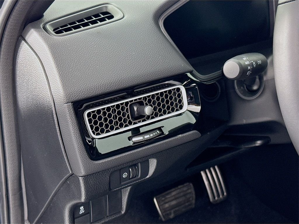New 2026 Solar Silver Metallic Honda Sport Touring image 15